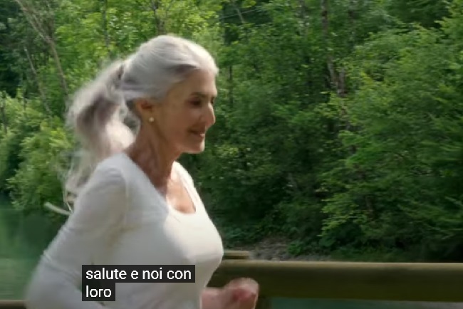 Spot Maniva vivere a lungo anziana