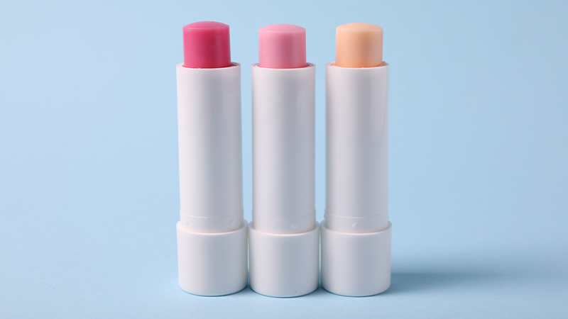 lucidalabbra di diversi colori