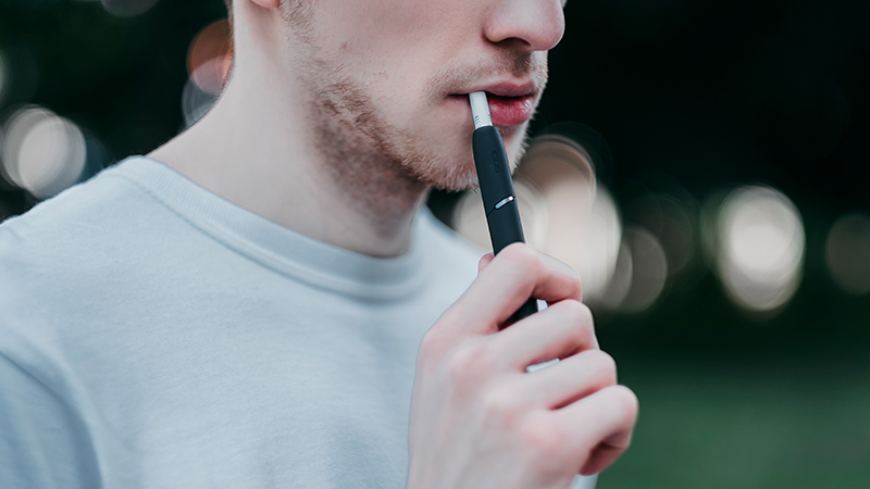 Sigarette elettroniche, IQOS e danni per la salute. Segnalata ...