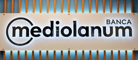 Banca Mediolanum insegna