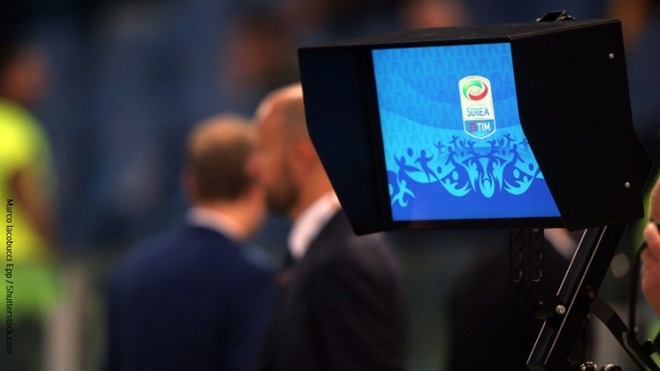 Telecamera stadio con logo Serie A Tim