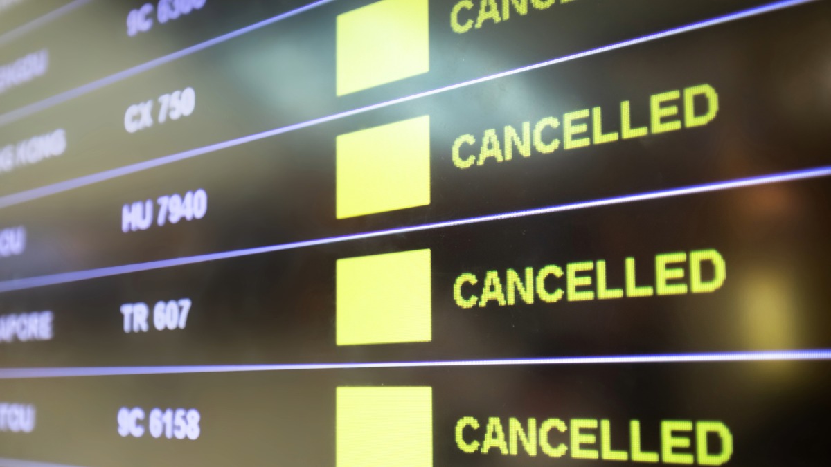 monitor aeroporto voli cancellati