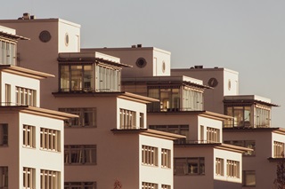 Affitti in rialzo, offerta ancora selettiva e compravendite meno vivaci: ecco cosa indicano i dati più recenti sul mercato immobiliare italiano nel 2026.