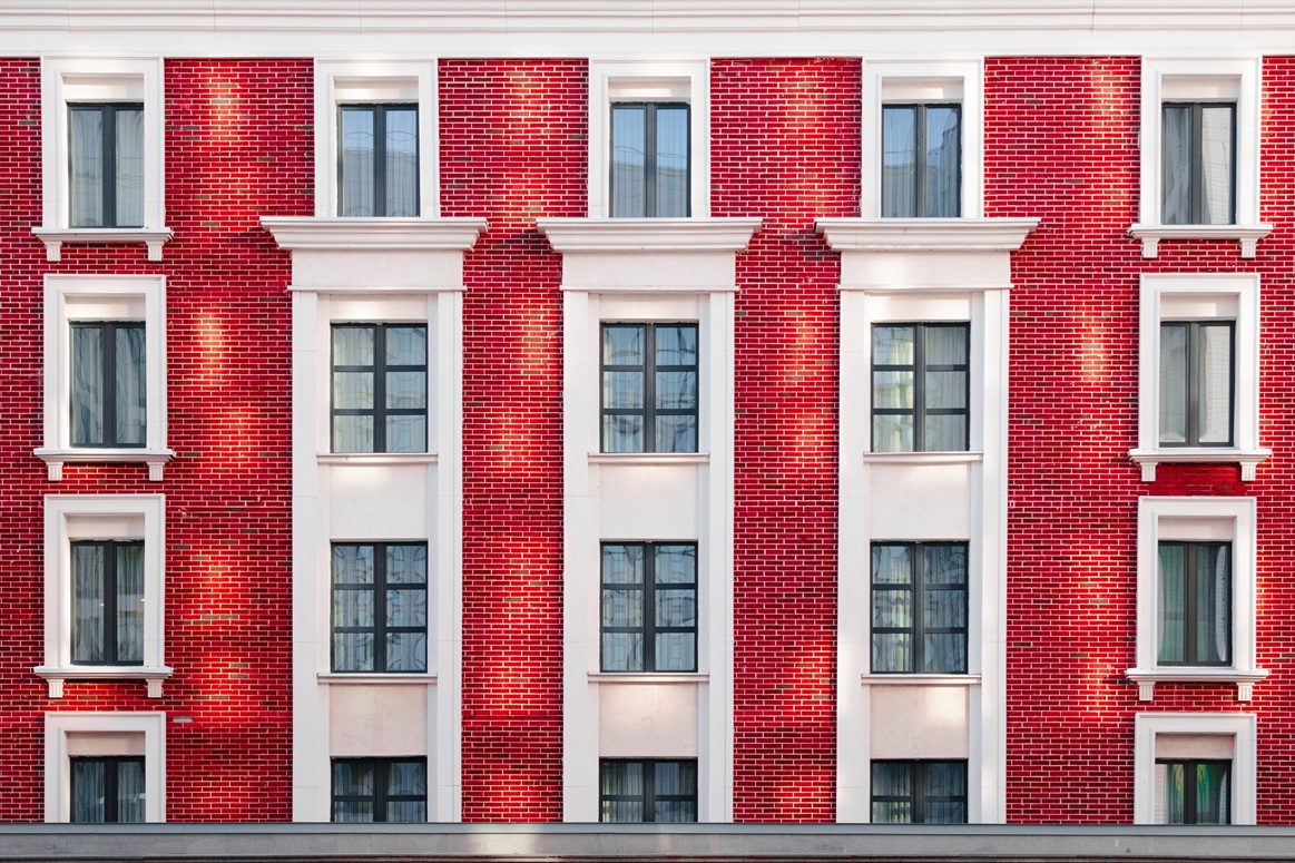 Investire nel crowdfunding immobiliare non significa avere il capitale garantito: ecco come valutare prestiti, garanzie, default e rischio di perdita.