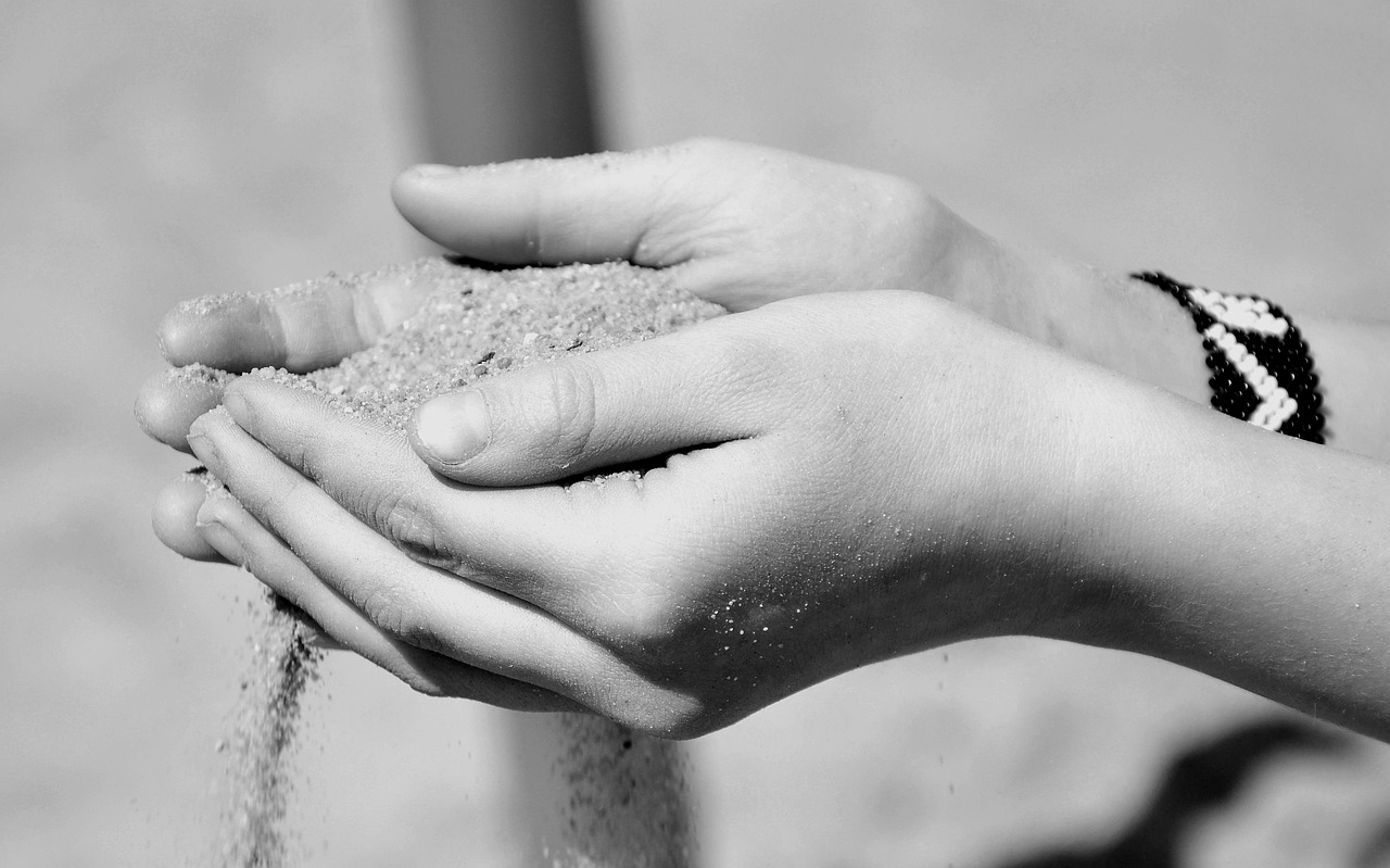 Di pochi giorni fa è la notizia che anche Warren Buffett, il famoso investitore Usa considerato da molti una sorta di oracolo, ha deciso di ritirarsi dai giochi lasciando la sua Berkshire Hathaway.