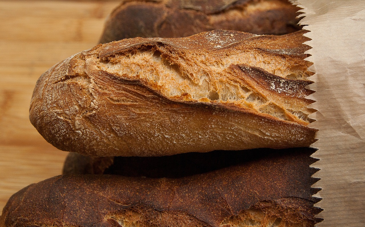 Secondo l'Istat un chilo di pane nel 1970 costava circa 10 centesimi di euro attuali, 50 centesimi nei primi anni '80, 1,2 euro a inizio anni '90.