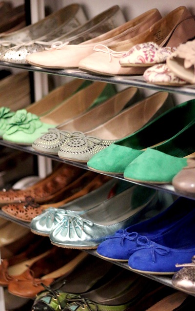 Scarpiera con scarpe